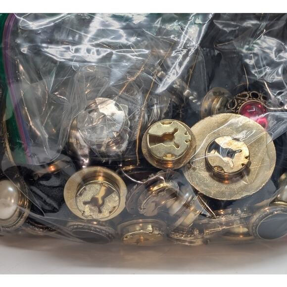 Bag of Button Covers Different Colors Sizes & Styles - Picture 2 of 4